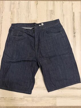 Rocawear Men's Dark Blue Denim Jean Shorts